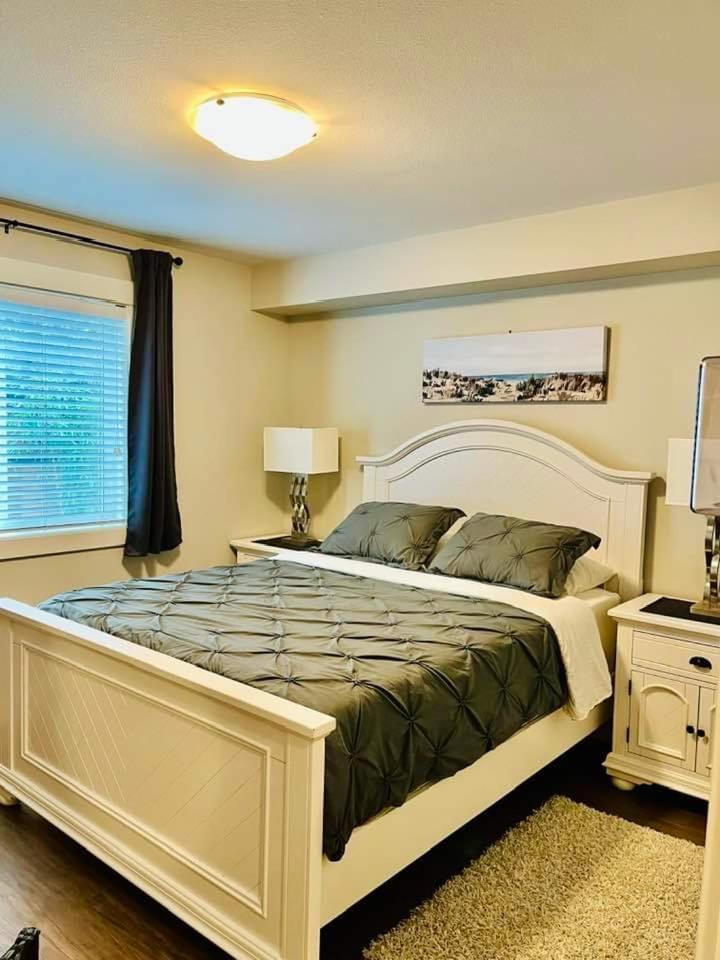 A Cozy Family Get Away Suite In South Nanaimo Esterno foto